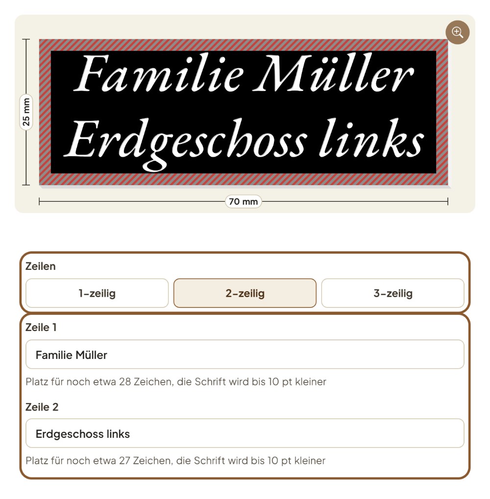 Schwarzes Klingelschild 70 × 25 mm mit rot gestreifter Sperrfläche am Rand und zwei Zeilen in weißer Schrift, „Familie Müller“ und „Erdgeschoss links“, darunter die Auswahl 2-zeilig und die beiden Textfelder
